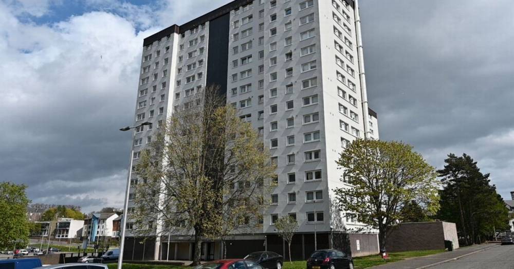 Police rule out foul play after man's body found in Dundee high-rise rubbish chute - www.dailyrecord.co.uk - Scotland