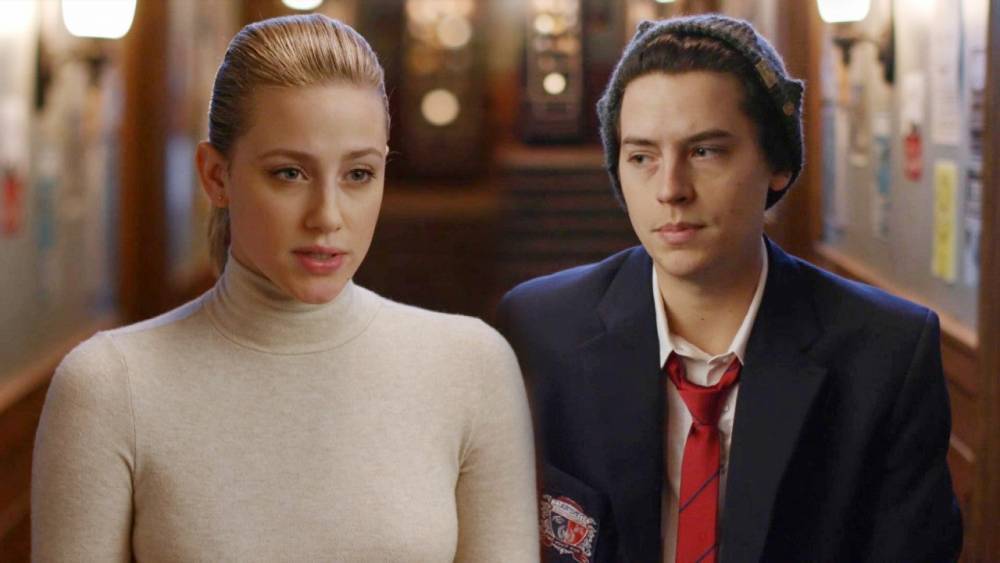 'Riverdale': Lili Reinhart and Cole Sprouse Reflect on Season 4's Stonewall Prep Mystery (Exclusive) - www.etonline.com