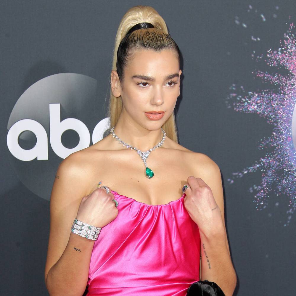 Dua Lipa had to ‘work harder to be taken seriously’ as a female pop star - www.peoplemagazine.co.za - Britain