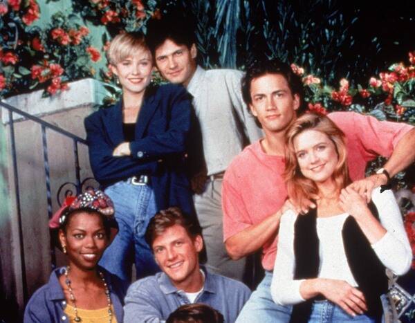 Melrose Place Just Reunited For the First Time in 8 Years - www.eonline.com