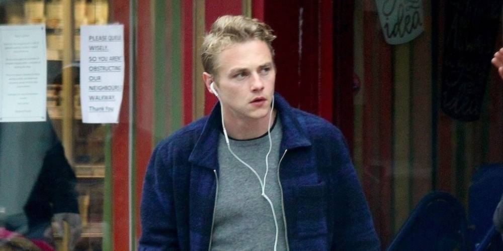 Ben Hardy Steps Out to Pick Up Supplies in London Amid Quarantine - www.justjared.com - Britain - Ireland