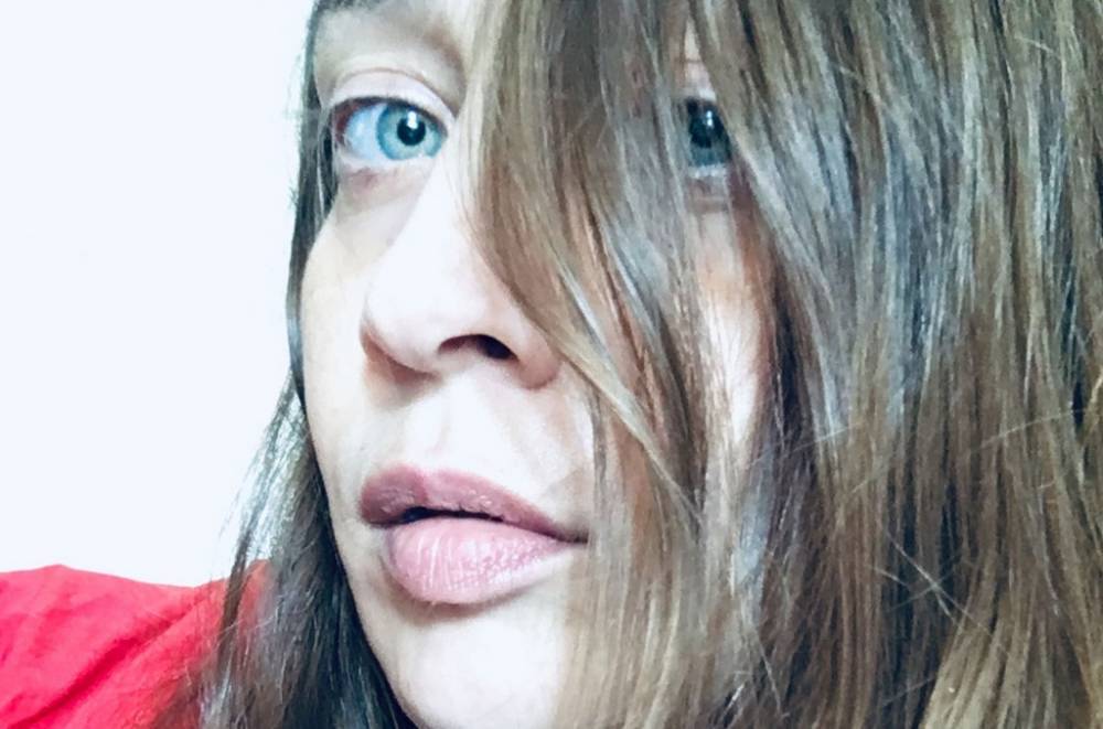 Fiona Apple Returns to No. 1 on Top Rock Albums Chart With 'Fetch the Bolt Cutters' - www.billboard.com