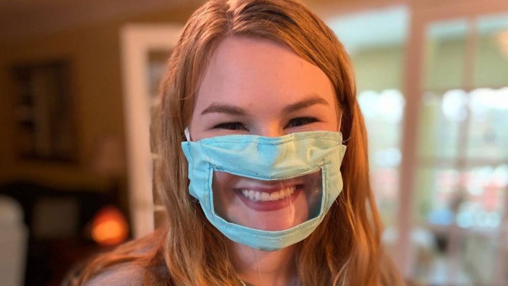 Coronavirus Pandemic: This College Student Invented a Face Mask For the Deaf and Hard of Hearing - www.etonline.com - Kentucky