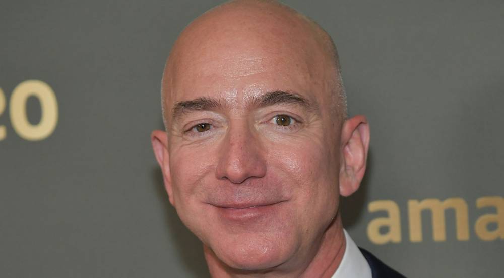 Amazon's Jeff Bezos Donates $100 Million to Feeding America - www.justjared.com - USA