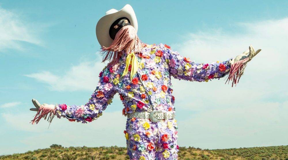 Orville Peck on His Lonesome New Song, ‘Summertime,’ and Why Self-Quarantining Is One of Music’s Great Themes - variety.com