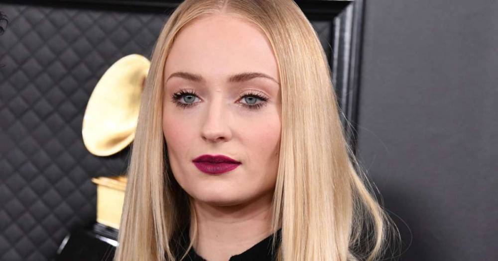 Sophie Turner called Joe Jonas a 'psychopath' for wearing jeans at home while she lounges around in sweatpants - www.msn.com