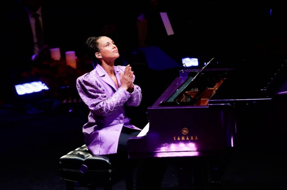 Alicia Keys Performs Flo Rida’s ‘My House’ With a Self-Isolation Spin on ‘Colbert’: Watch - www.billboard.com