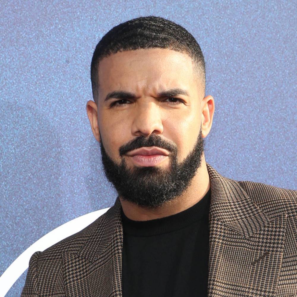 Drake pays tribute to Kobe Bryant in new Toosie Slide video - www.peoplemagazine.co.za - Los Angeles