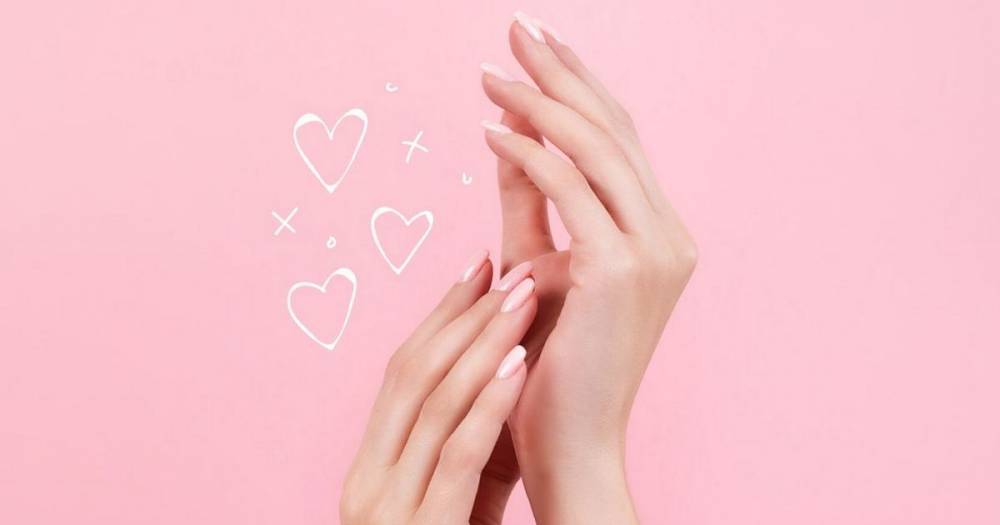 This amazing 2-minute hack to flawlessly fix grown-out gel manicures is going viral - www.ok.co.uk - Poland