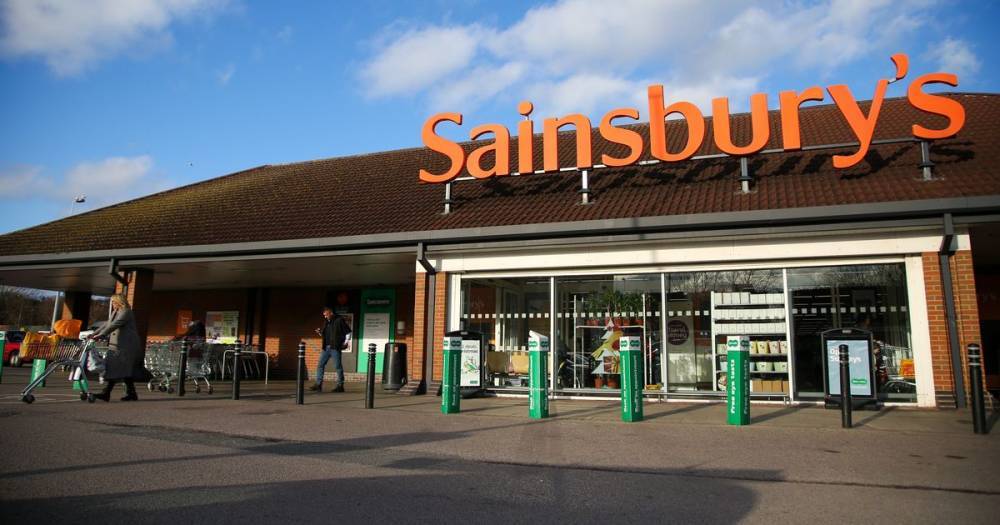 Sainsbury’s bans couples from shopping together in new social distancing rules - www.ok.co.uk