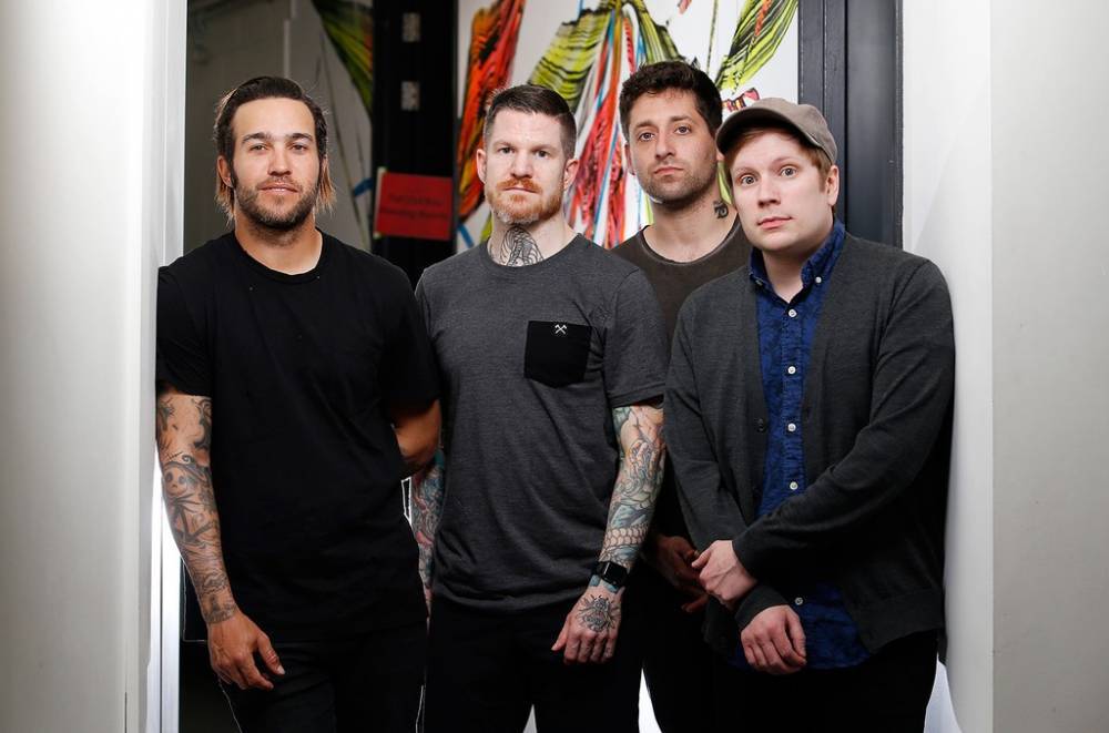 Fall Out Boy Makes Big Time Donation For Chicago Coronavirus Relief - www.billboard.com - Chicago