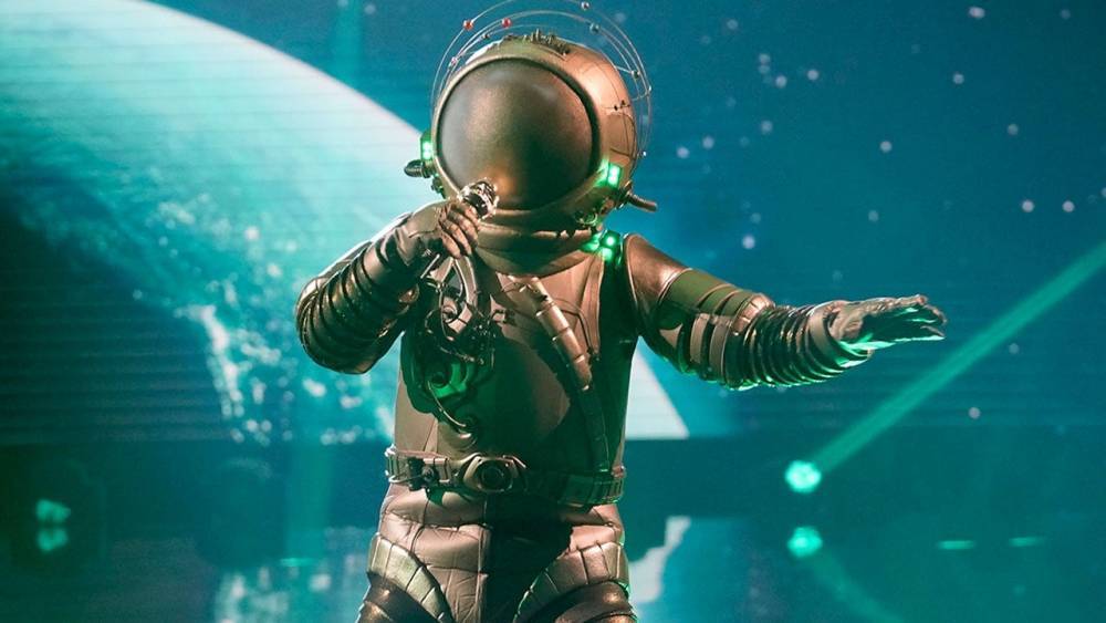 'The Masked Singer' Unmasked: The Astronaut Reveals How the Show Influenced His Upcoming Album (Exclusive) - www.etonline.com