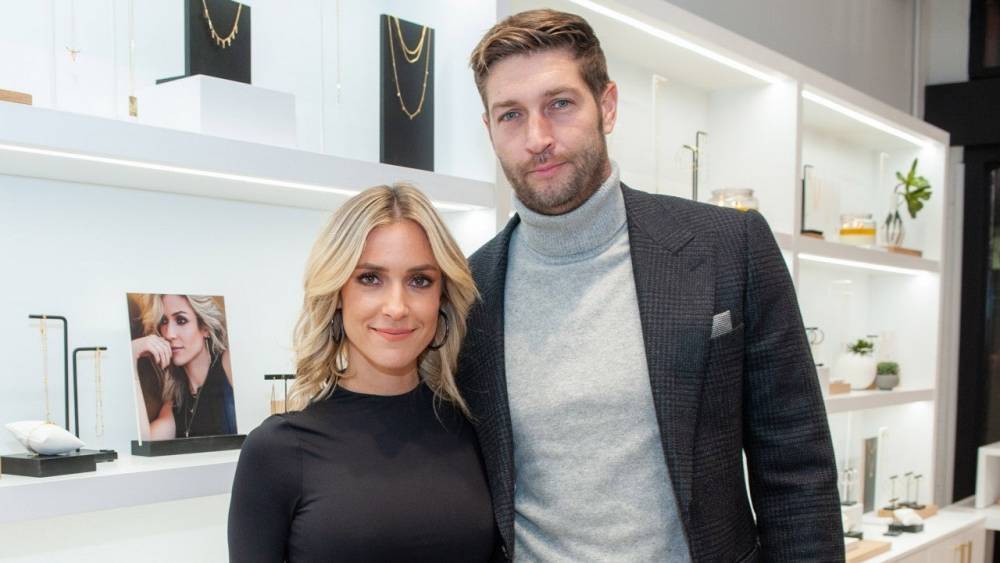 Kristin Cavallari and Jay Cutler Not Living Together, Despite Reports (Exclusive) - www.etonline.com - Tennessee
