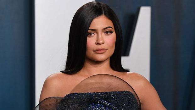 Kylie Jenner Wears New ‘Engagement Ring’ From Cartier Amid Travis Scott Reunion Rumors — Watch - hollywoodlife.com