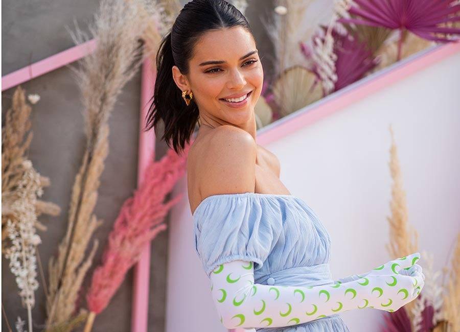 Kendall Jenner hits back at sexist joke made about her on Twitter - evoke.ie