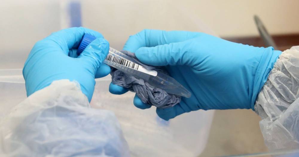 100,000 'randomly selected' people are going to be sent coronavirus home testing kits - www.manchestereveningnews.co.uk