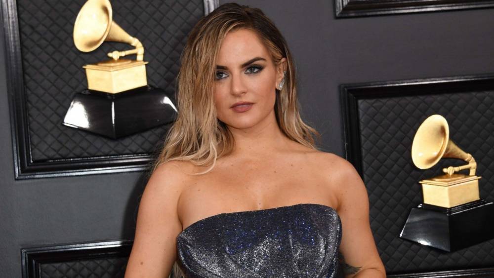 Why JoJo Intentionally Refrained From Sex for a Year (Exclusive) - www.etonline.com