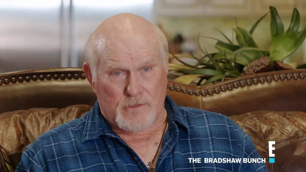 Terry Bradshaw Gives Fans A Look Inside His Family’s Crazy Life In New Trailer For ‘The Bradshaw Bunch’ - etcanada.com