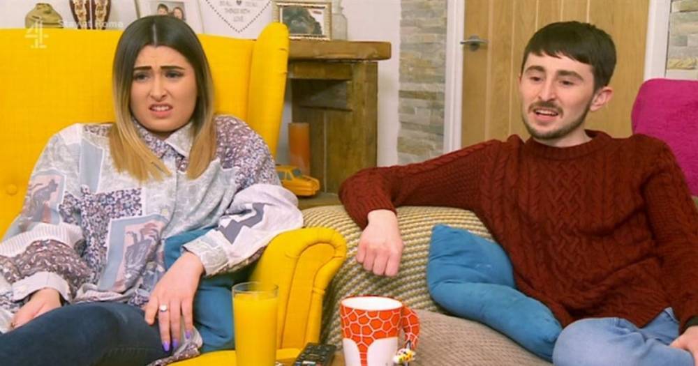 Gogglebox viewers slam show after stars Sophie and Pete 'mock' Joe Wicks' PE lessons - www.ok.co.uk