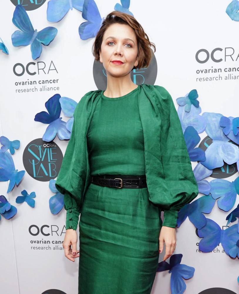 Maggie Gyllenhaal Nails The Handstand Challenge After Being Nominated By Jake Gyllenhaal - etcanada.com