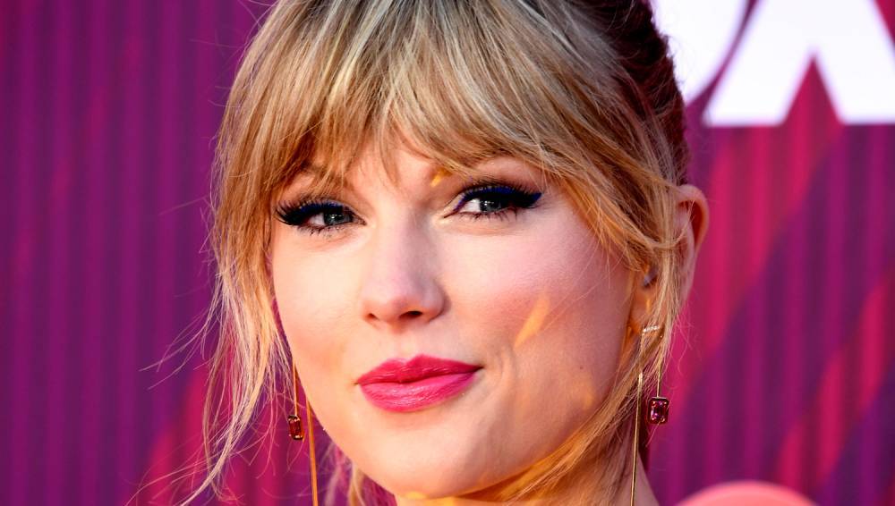 Taylor Swift Shares 'Hilarious' Way She's Staying in Touch With Loved Ones - www.justjared.com