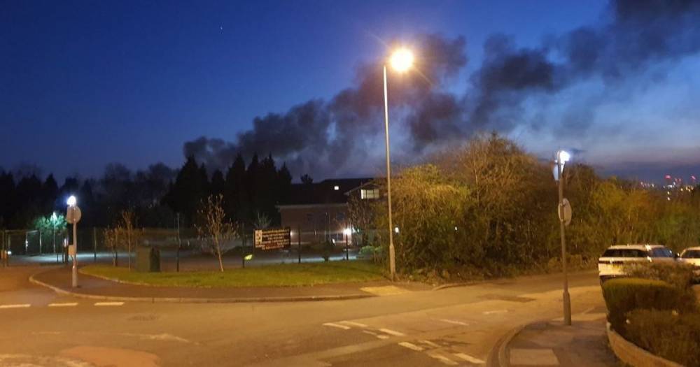 More than 50 firefighters tackle huge blaze at industrial estate in Hyde - www.manchestereveningnews.co.uk - Manchester - county Hyde