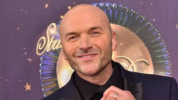 Simon Rimmer shares Spam burger recipe on Sunday Brunch as he co-hosts from home - www.breakingnews.ie