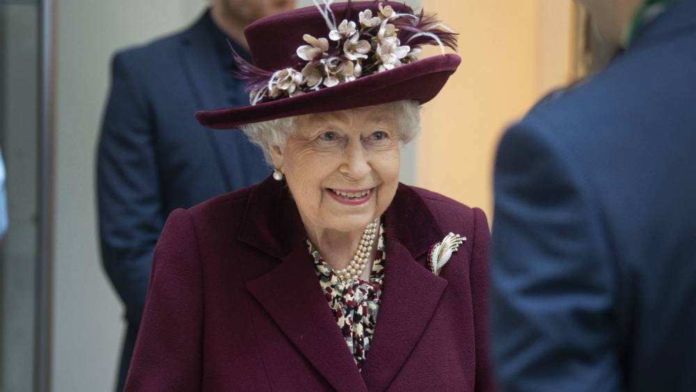 Queen Elizabeth Gives Special Historic Address to the Nation Amid Coronavirus Outbreak - www.etonline.com - Britain