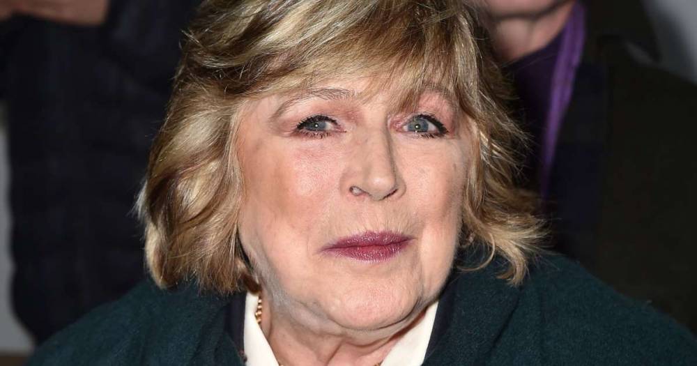 Marianne Faithfull 'stable in hospital' after COVID-19 diagnosis - www.msn.com