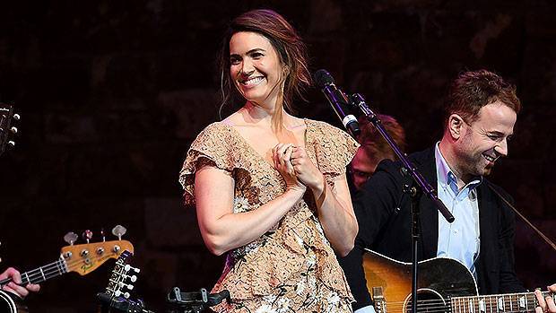 Mandy Moore Sings ‘A Walk To Remember’s ‘Only Hope’ For First Time In Years Sounds Incredible - hollywoodlife.com