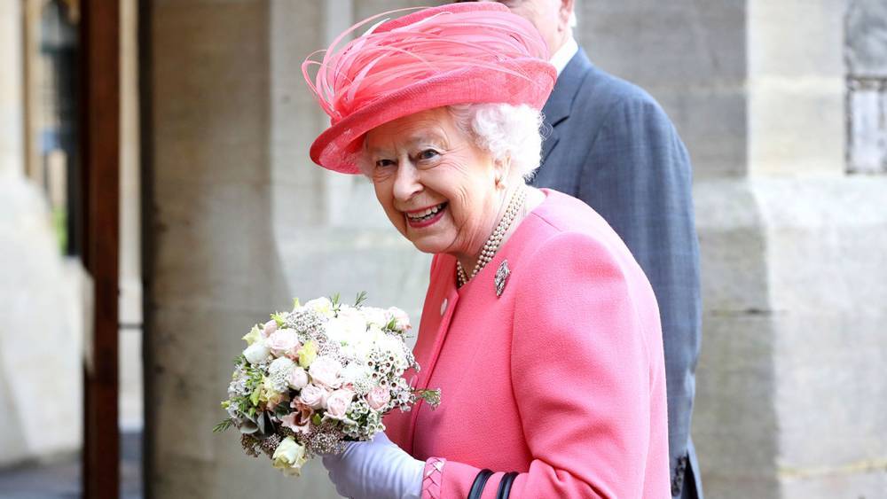 Coronavirus: Queen Elizabeth Calls for "Self-Discipline" in Rare Televised Address to U.K. - www.hollywoodreporter.com