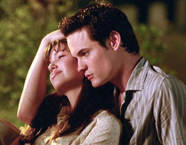 A Walk to Remember Will Give You All the Feels - www.eonline.com