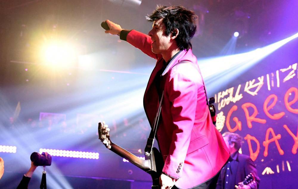 Watch Green Day’s Billie Joe Armstrong cover of The Bangles’ ‘Manic Monday’ - www.nme.com - county Armstrong