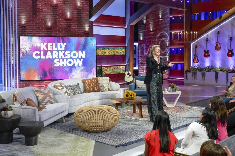 ‘The Kelly Clarkson Show’ To Start Producing Full Episodes Remotely From Montana, Will Stay In Originals Through Summer With ‘Studio Sessions’ - deadline.com - Montana - county Will