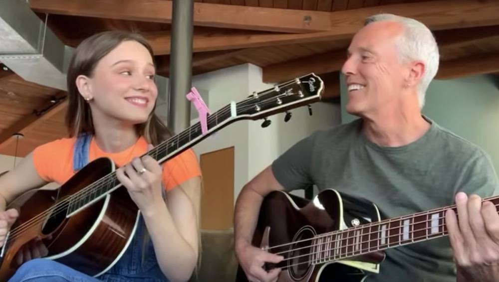 Tears For Fears’ Curt Smith And Daughter Diva Cover ‘Mad World’ From Quarantine - etcanada.com - Los Angeles