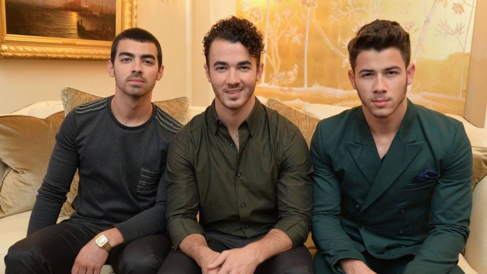 Jonas Brothers Can't Visit Make-A-Wish Kids, So They Sent Heartwarming Videos Instead - www.mtv.com
