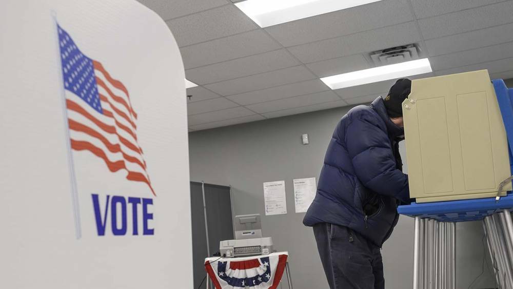 Wisconsin Proceeds With In-Person Voting Despite Coronavirus - www.hollywoodreporter.com - Wisconsin
