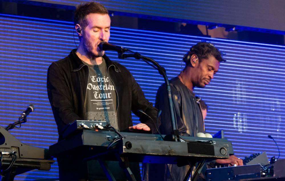 Massive Attack donate £10,000 towards free meals for frontline NHS workers - www.nme.com