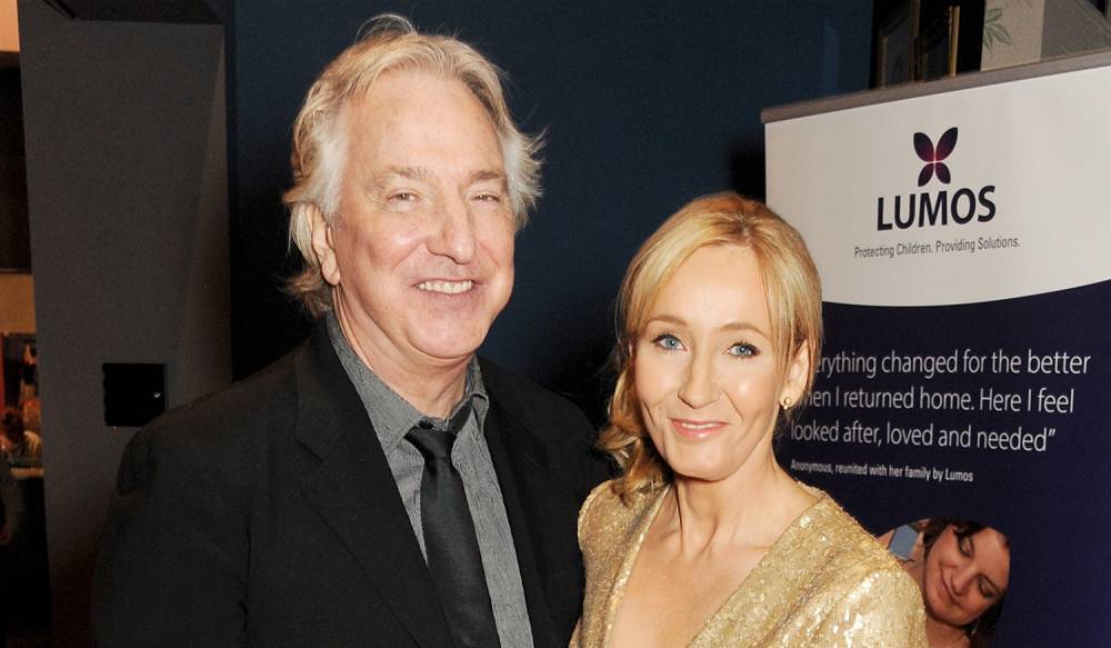 J.K. Rowling Remembers Alan Rickman in Emotional Tweet (& We're Not Crying, You Are) - www.justjared.com - Italy