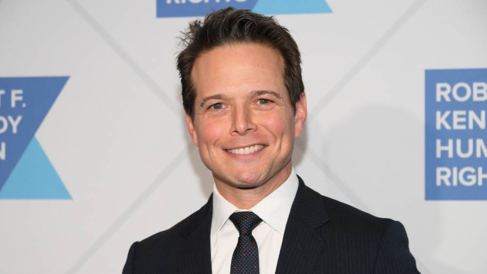 Scott Wolf Shares How He and Wife Kelley Are Sharing Kid Duties While Self-Isolating (Exclusive) - www.etonline.com