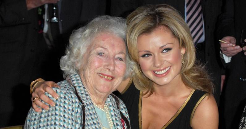 Katherine Jenkins teaming up with Dame Vera Lynn to release We'll Meet Again duet to raise money for NHS - www.officialcharts.com