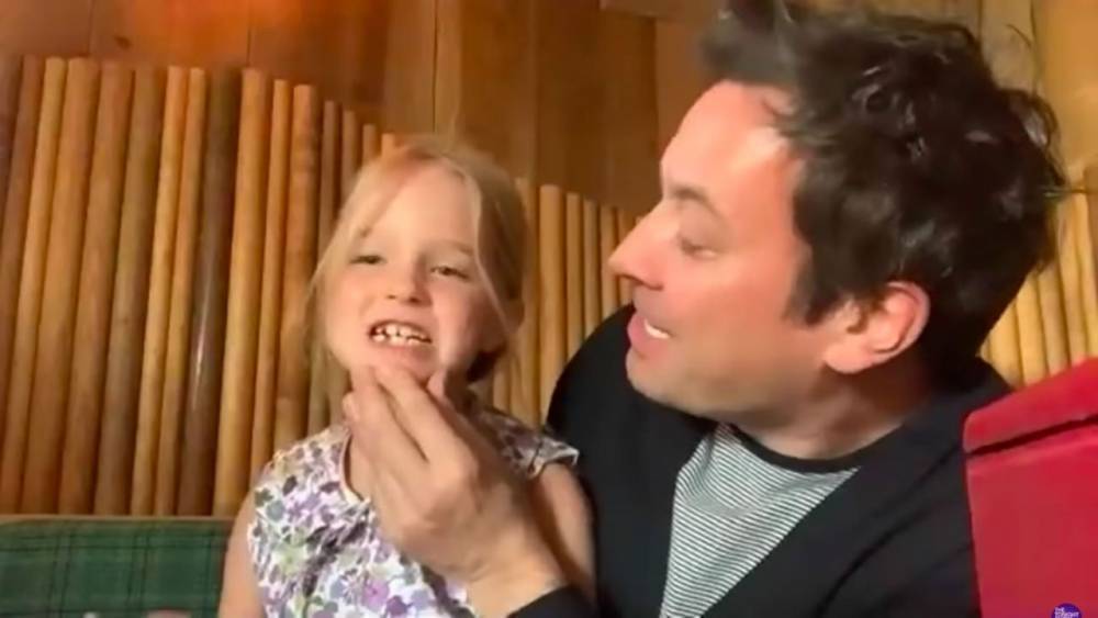 Jimmy Fallon's Daughter Winnie Interrupts His Interview to Share She Lost a Tooth: Watch! - www.etonline.com