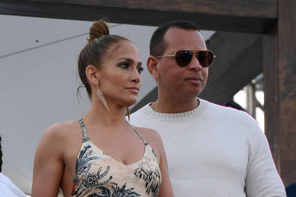 Jennifer Lopez’s wedding ‘affected’ by coronavirus pandemic - www.hollywood.com