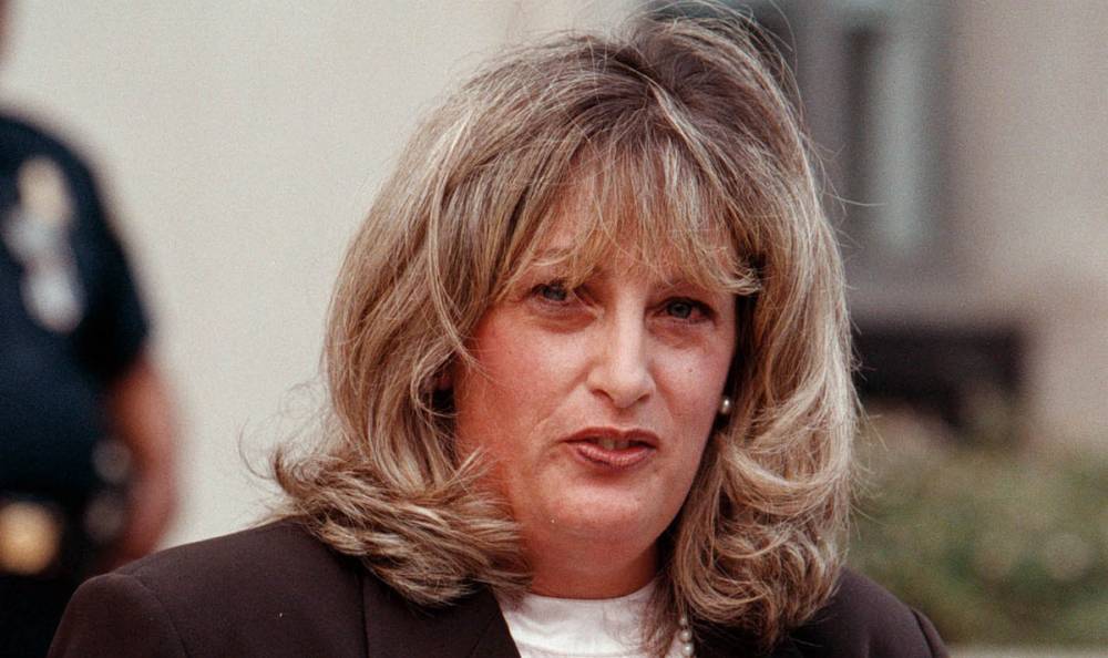 Linda Tripp, Lewinsky-Clinton Whistleblower, Is On Her Death Bed - www.justjared.com