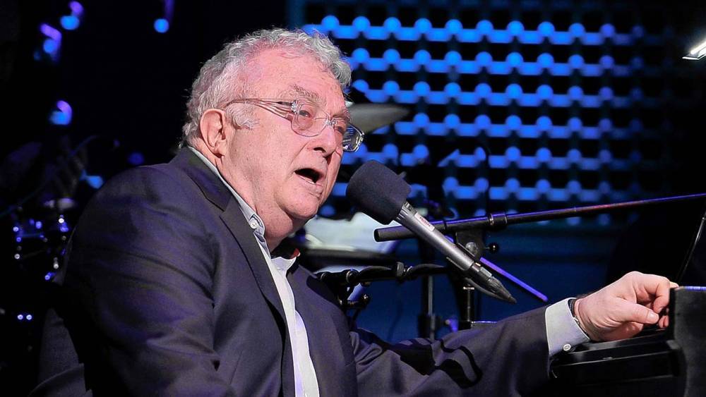 Randy Newman Writes Catchy Quarantine Tune Titled "Stay Away" - www.hollywoodreporter.com - Los Angeles