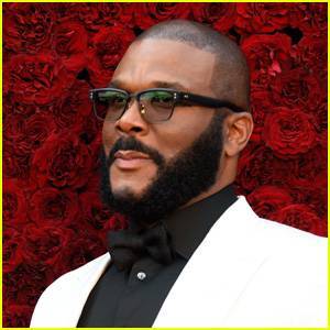 Tyler Perry Pays for All Groceries for Seniors at 44 Stores in Atlanta Amid Pandemic - www.justjared.com - Atlanta
