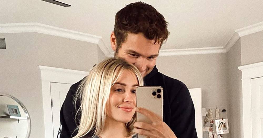 ‘Bachelor’ Alum Cassie Randolph Jokes About Colton Underwood’s Selfie Skills, Says She’s ‘Proud’ of Him and His New Book - www.usmagazine.com