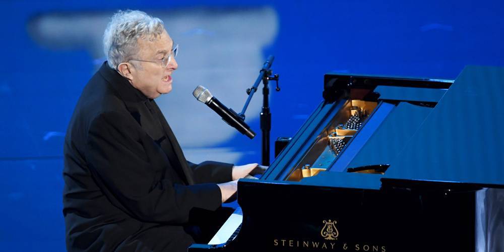 Randy Newman Pens & Performs Quarantine Song Called 'Stay Here' - Listen! - www.justjared.com - city Pasadena