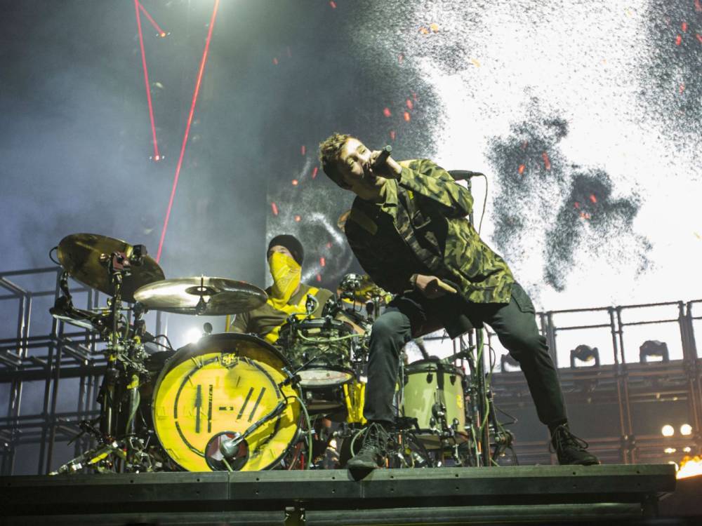 Twenty One Pilots to release new track ‘Level of Concern’ today - www.nme.com