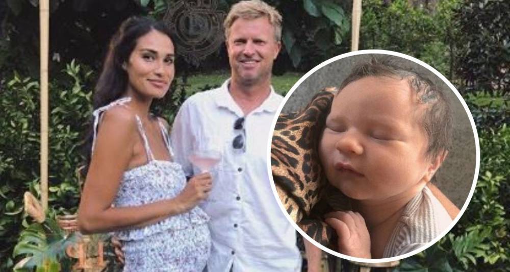 Top Model welcomes baby girl with surfer hubby - www.who.com.au - Australia